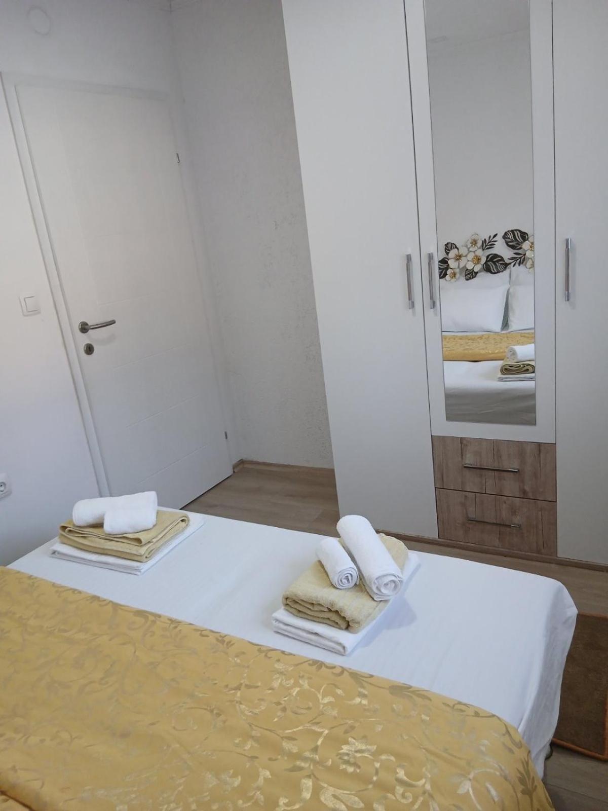 Maxrelax Apartament *